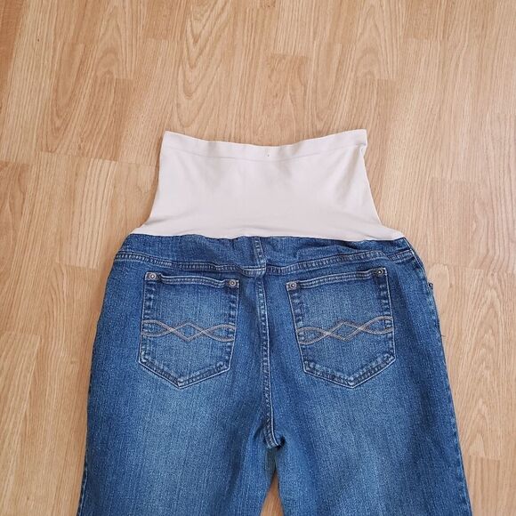 Motherhood Maternity Secret Fit Belly Bootcut Maternity Jeans - Picture 6 of 13